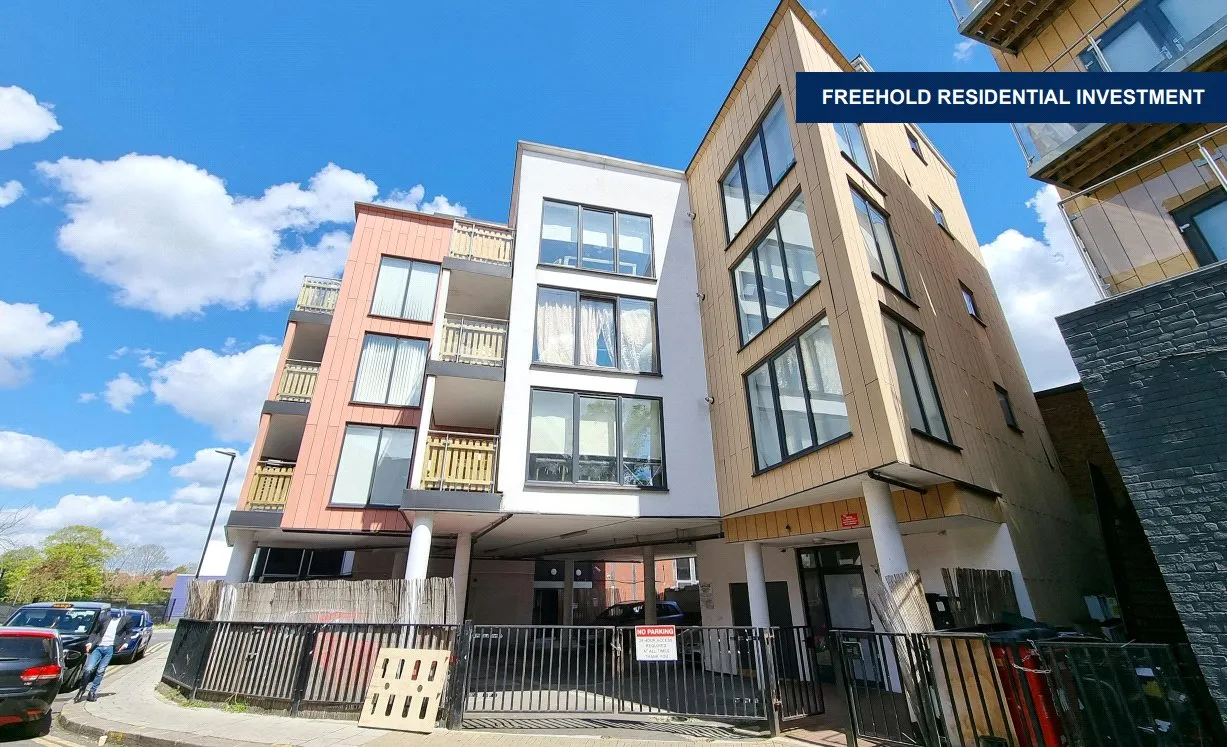 house for sale, Saddlers Place, Hounslow, TW3