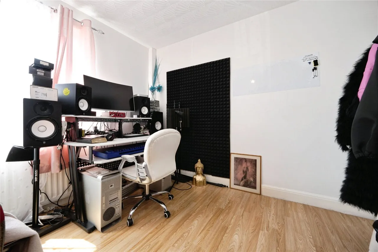 Kingsway, Luton, Bedfordshire, LU4, photo 10