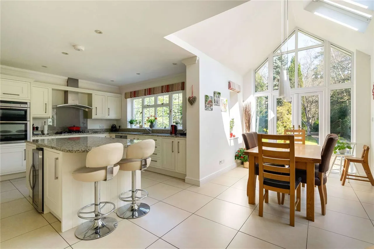 Prince Consort Drive, Ascot, Berkshire, SL5 8AW, photo 6
