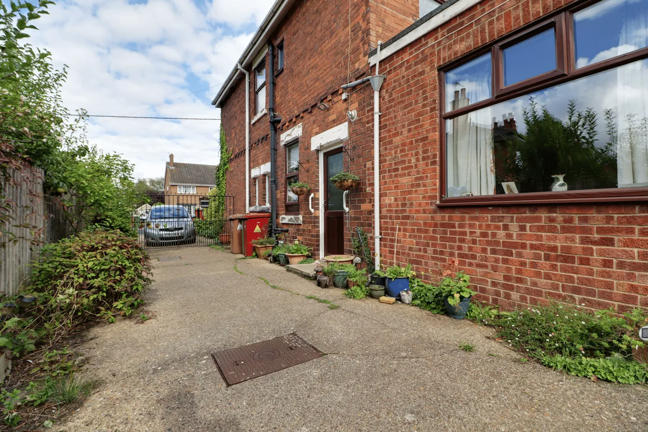 Coverdale King Edward Street, Belton, DN9, photo 19