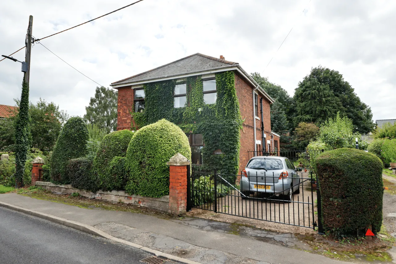 4 bed house for sale, Coverdale King Edward Street, Belton, DN9