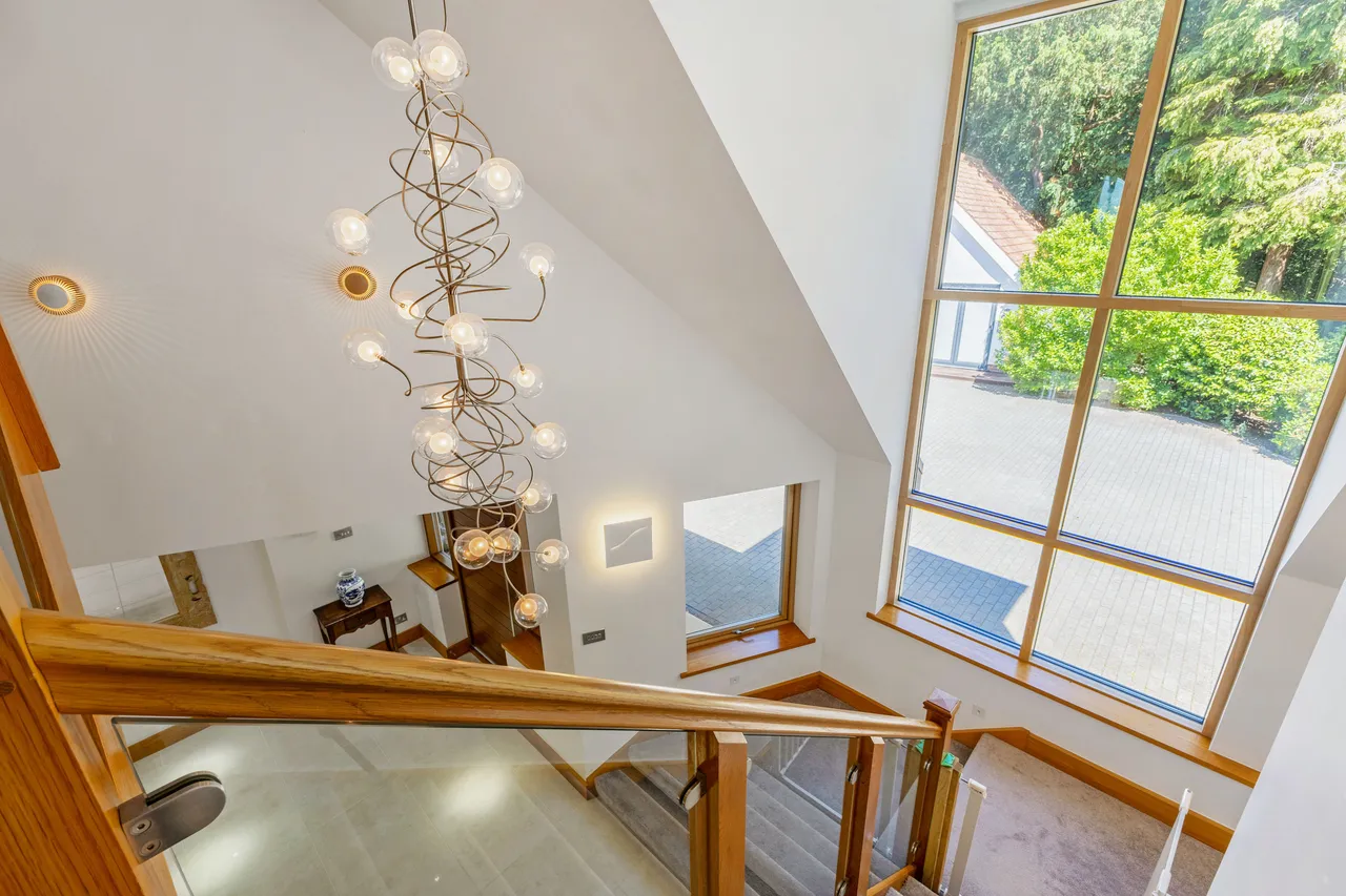 St. Anns Hill Road, Chertsey, KT16, photo 10