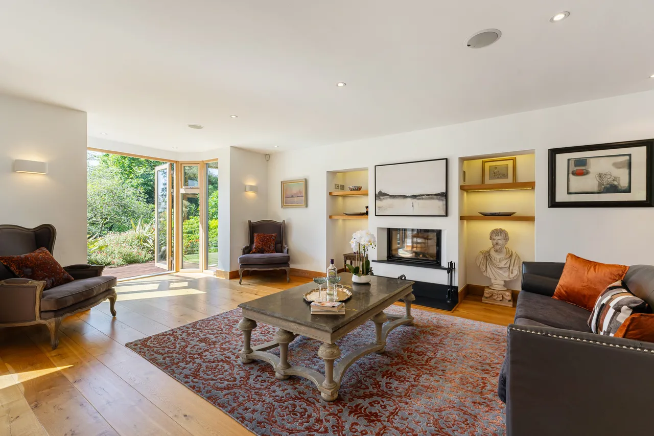 St. Anns Hill Road, Chertsey, KT16, photo 9