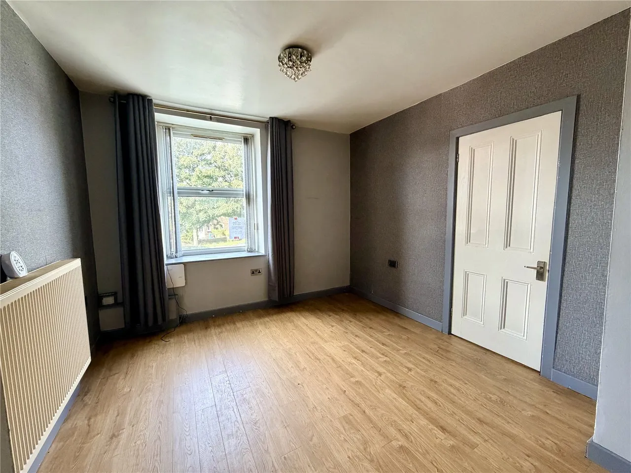 Caernarfon Road, Bangor, LL57, photo 2