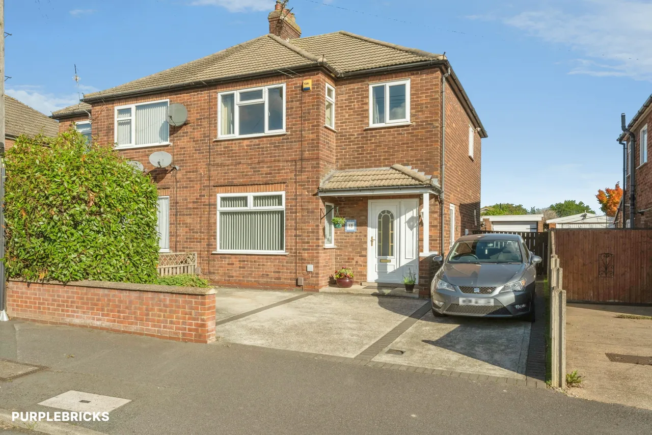 1 bed flat for sale, Staindale Road, Scunthorpe, DN16
