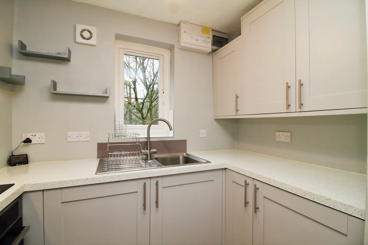 Dale Close, Colchester, CO3, photo 9