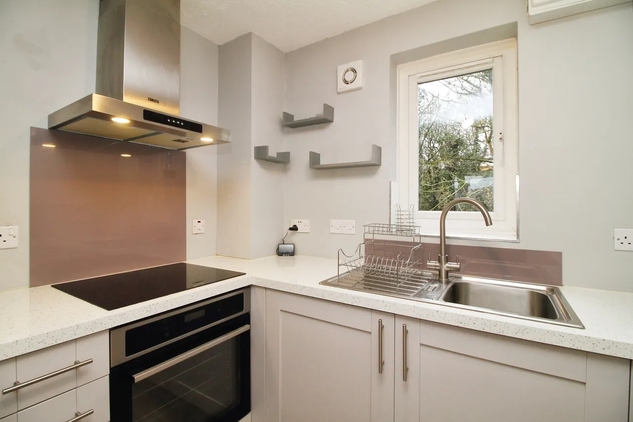 Dale Close, Colchester, CO3, photo 8