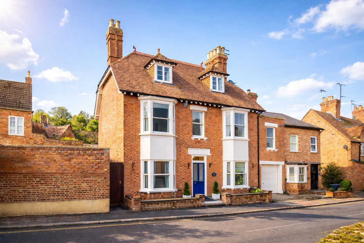 6 bed house for sale, Milton Keynes, MK17