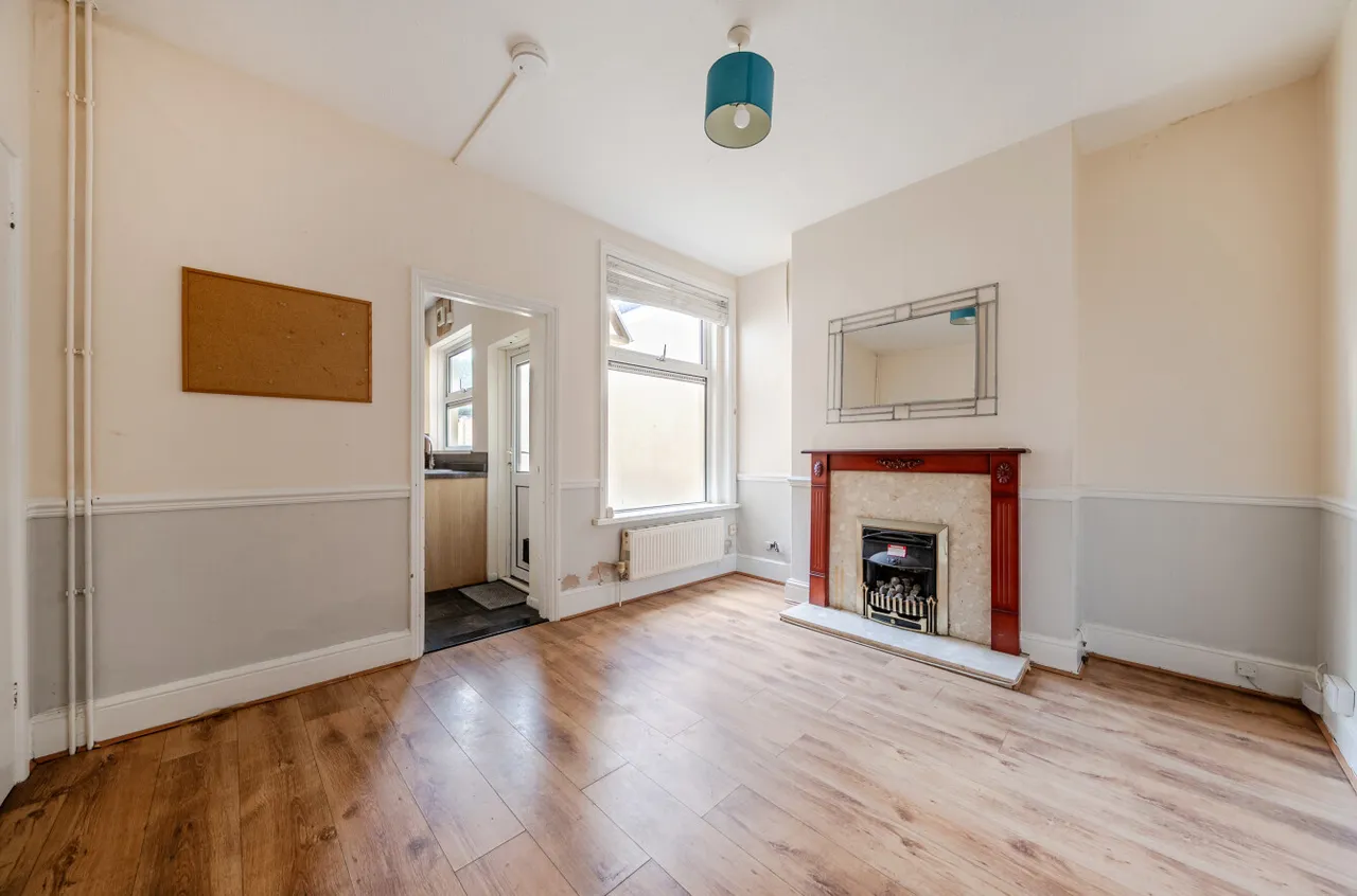 Harold Road, Southsea, PO4, photo 30