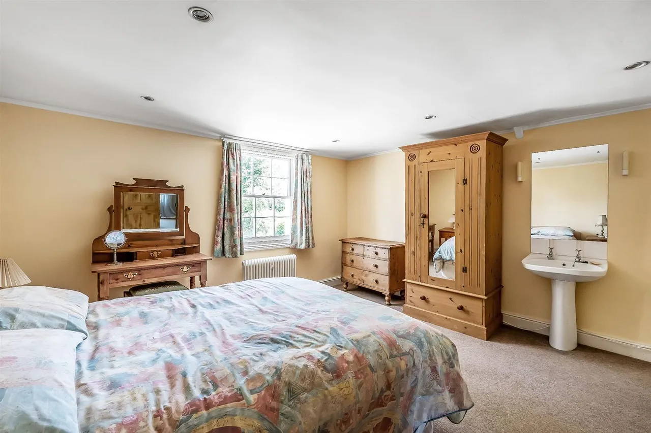 Eastwick Drive, Great Bookham, KT23, photo 15