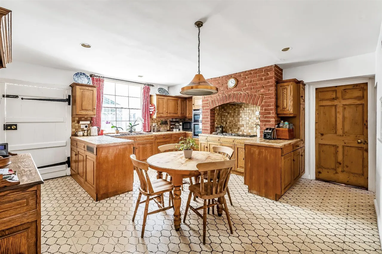 Eastwick Drive, Great Bookham, KT23, photo 4