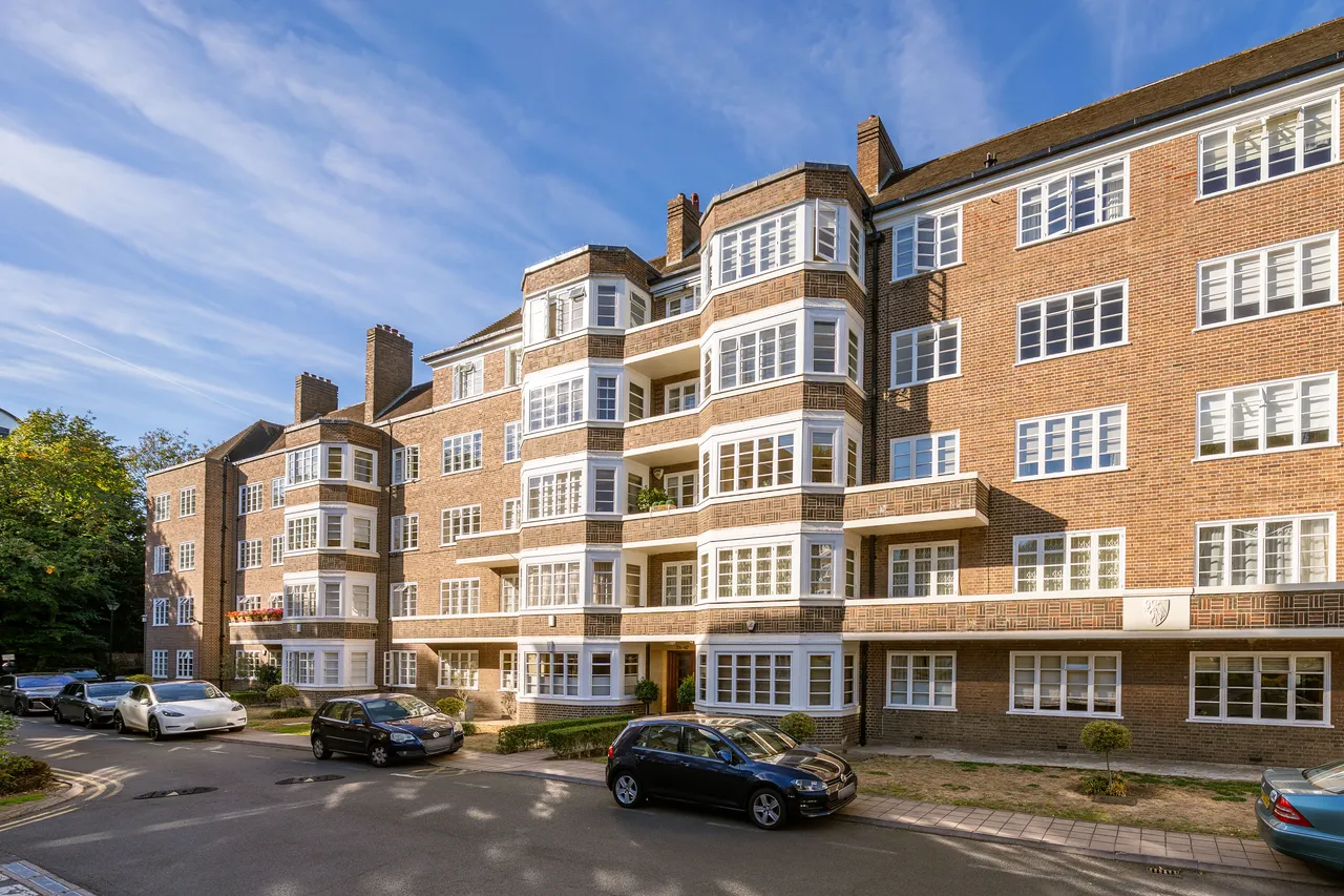 4 bed flat for sale, Putney Heath, London, SW15