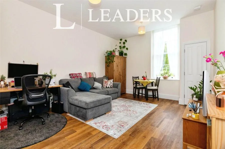 Sherwood Way, Epsom, KT19, photo 4