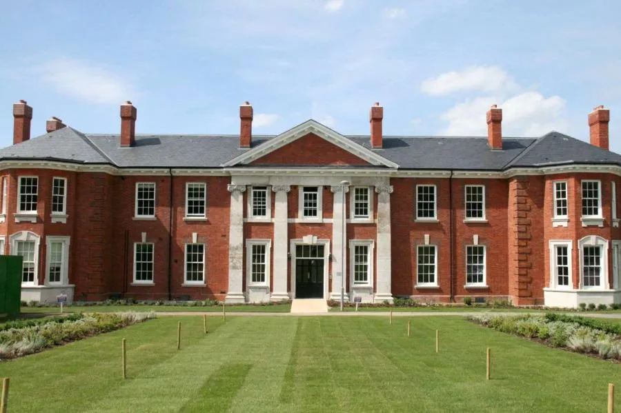 1 bed flat for sale, Sherwood Way, Epsom, KT19