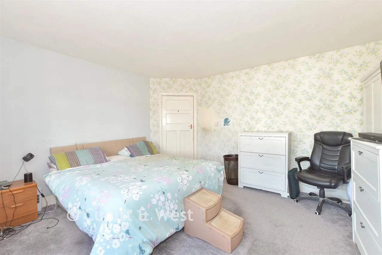 Livesay Crescent, Worthing, BN14, photo 8