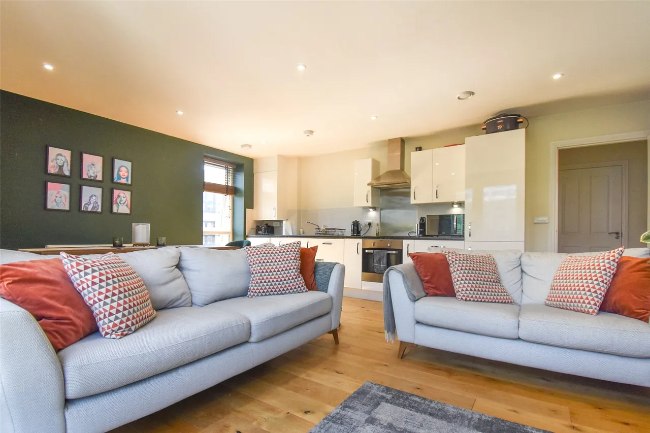 Exchange Close, Aldershot, Hampshire, GU11 2FD, photo 4