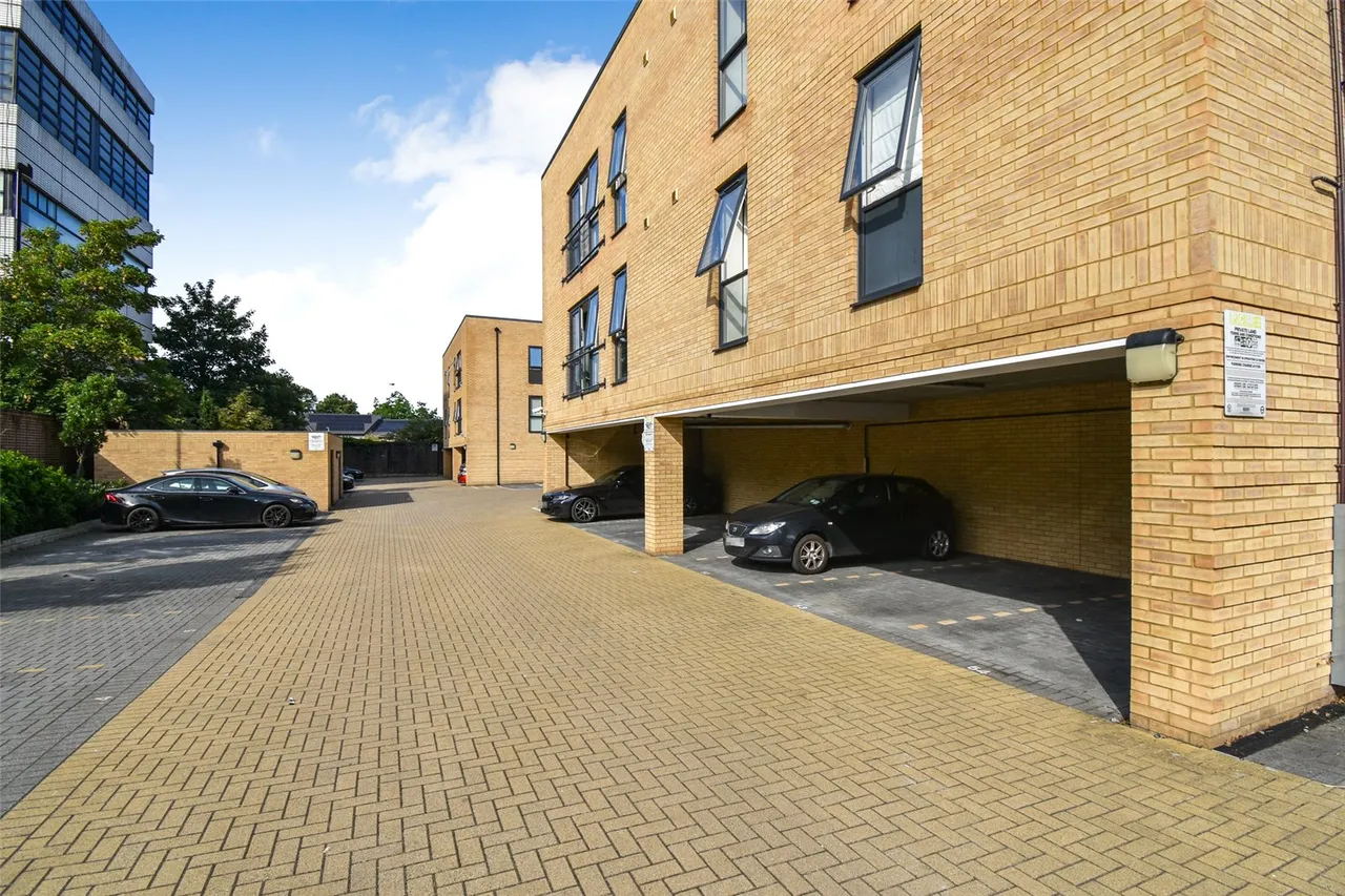 Exchange Close, Aldershot, Hampshire, GU11 2FD, photo 16