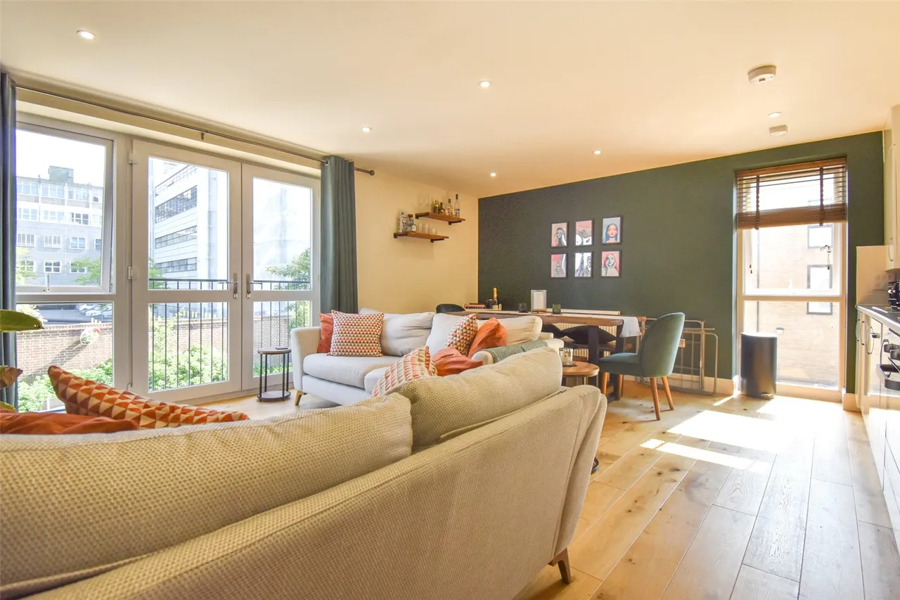 Exchange Close, Aldershot, Hampshire, GU11 2FD, photo 8