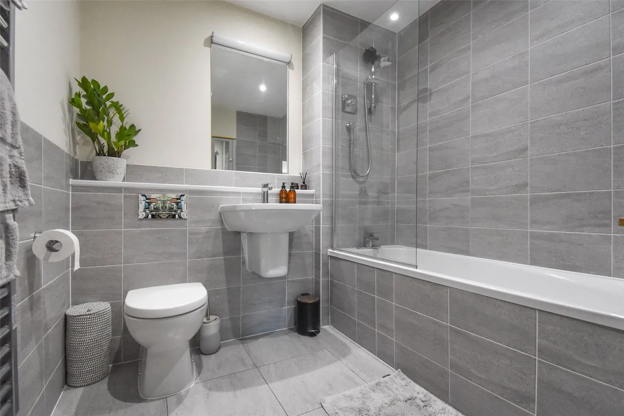 Exchange Close, Aldershot, Hampshire, GU11 2FD, photo 5