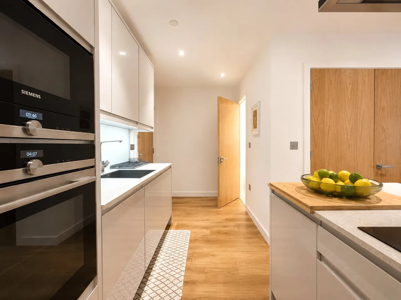 Colindale, London, NW9, photo 3