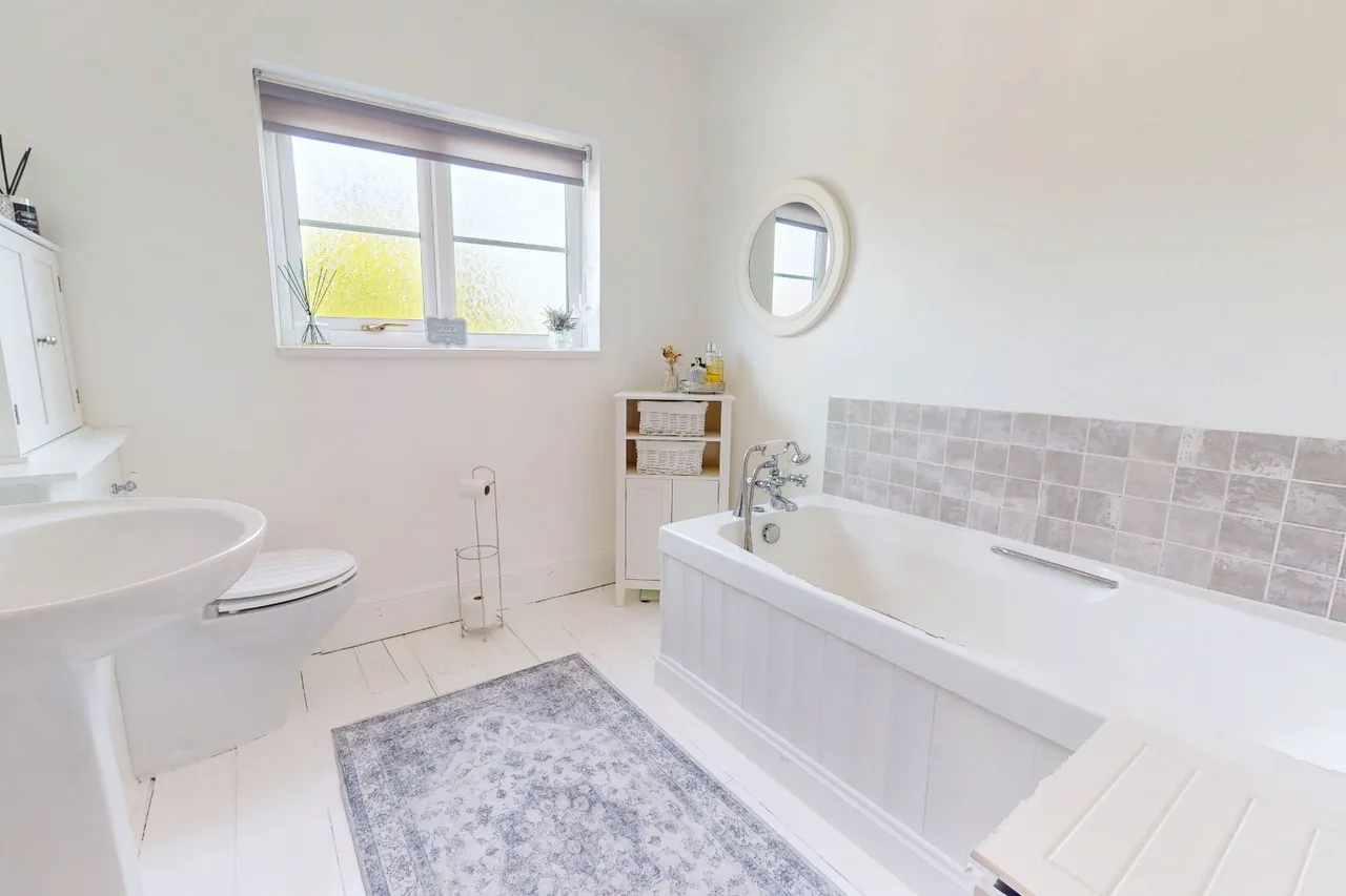 Woodlands House, Woodlands Lane, Horsehay TF4 3QF, photo 22