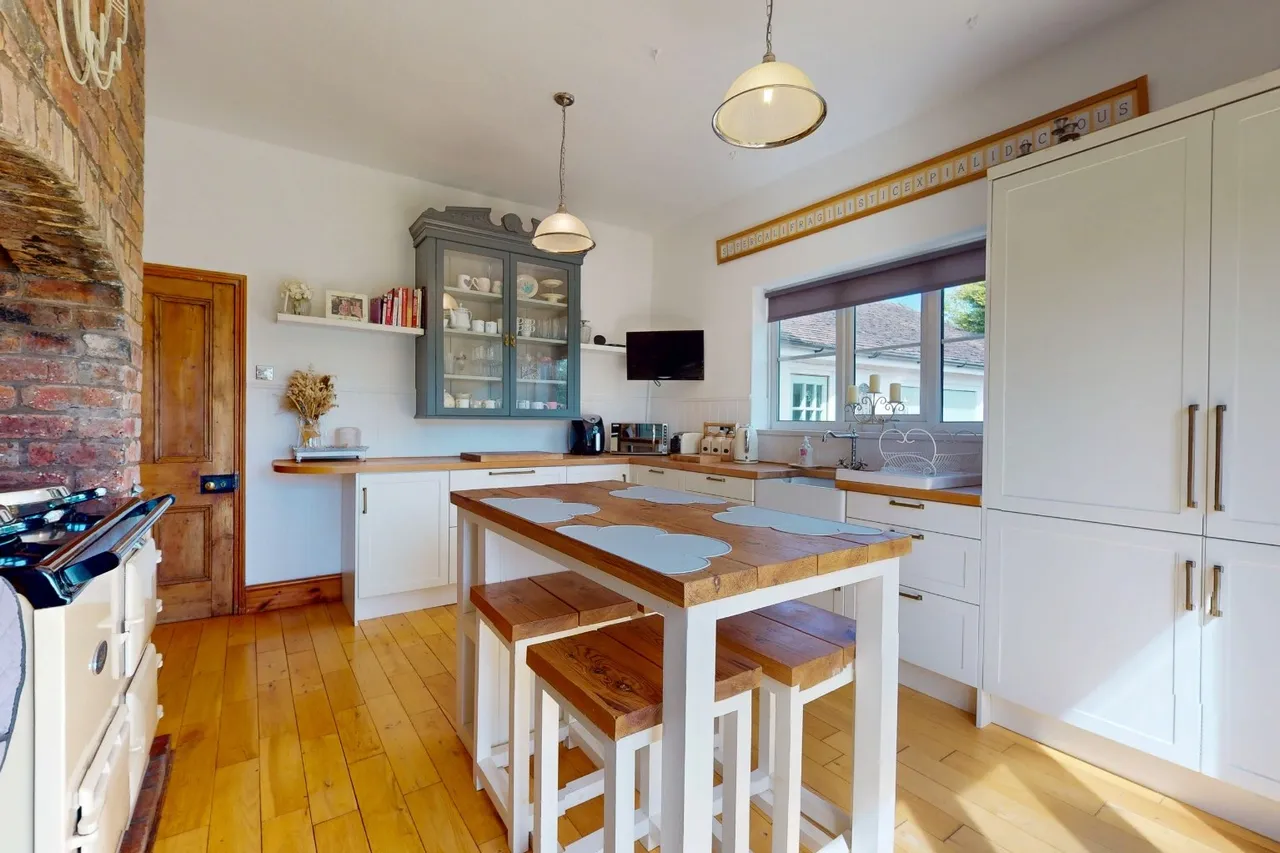 Woodlands House, Woodlands Lane, Horsehay TF4 3QF, photo 7