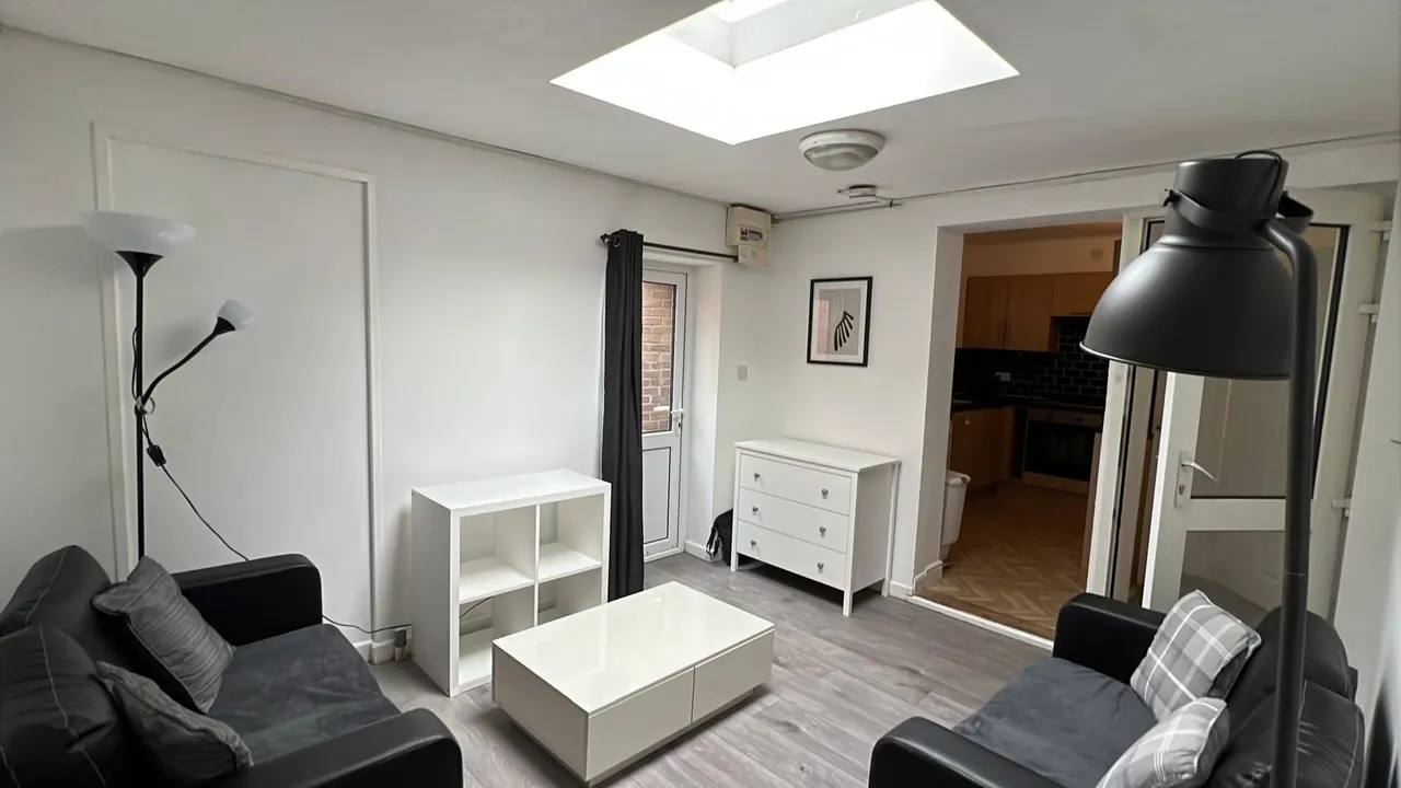 Wavell Way, Winchester, SO22, photo 4