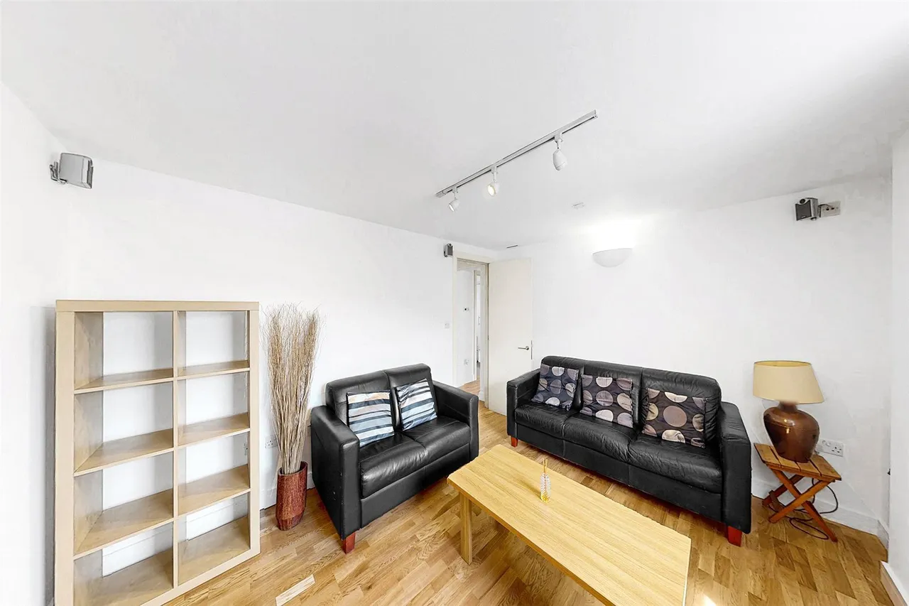 York Way, London, N1, photo 3