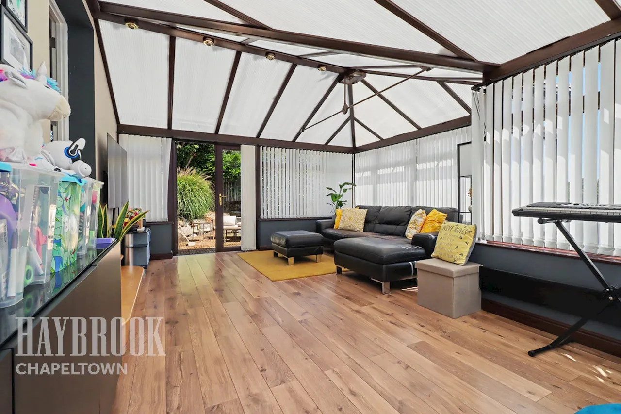 Thorpefield Drive, Rotherham, photo 13