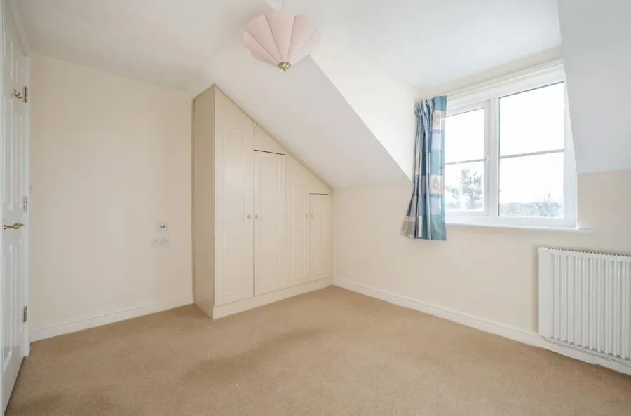 Round Hill Meadow, Great Boughton, CH3, photo 14