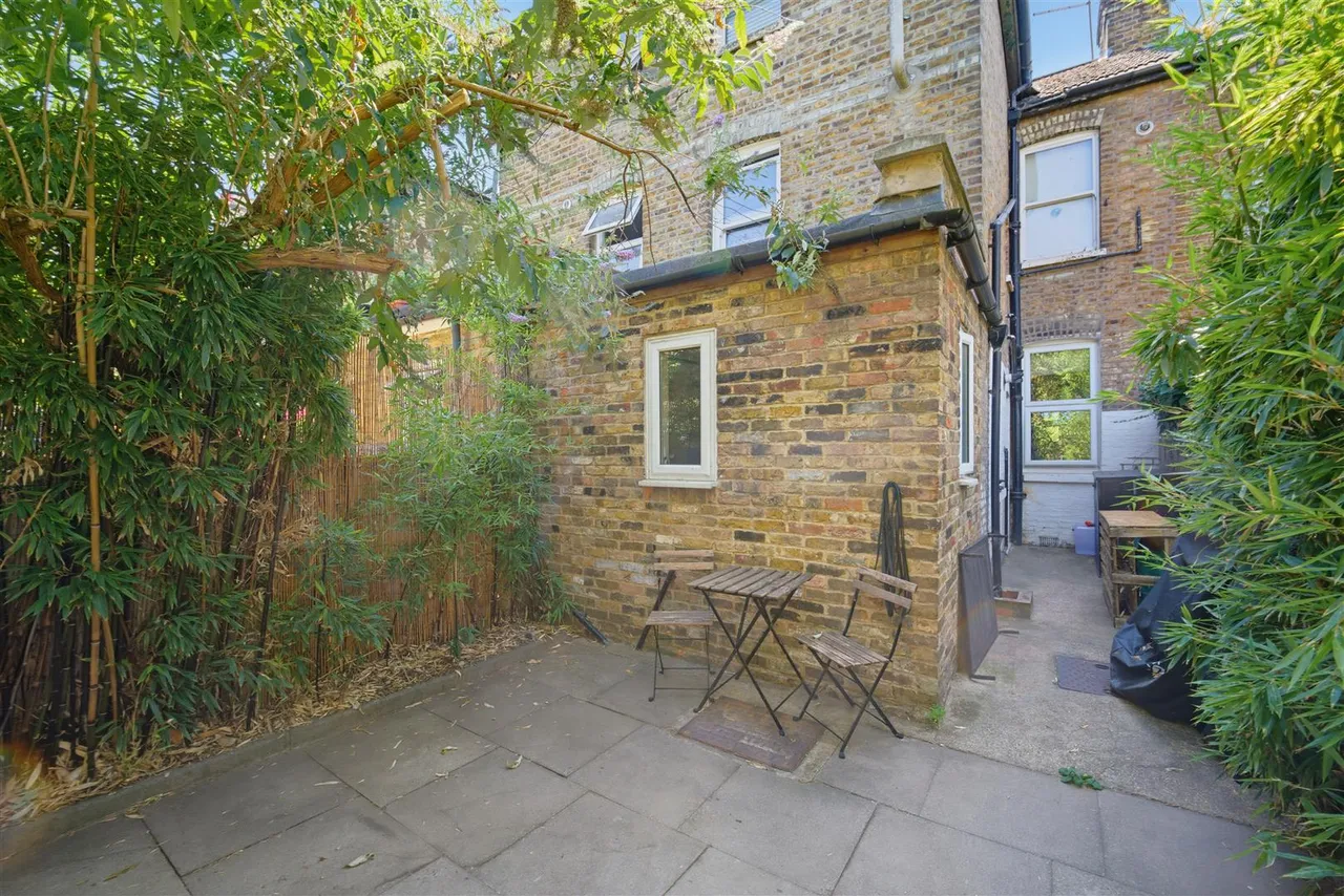 Lower Boston Road, Hanwell, photo 10