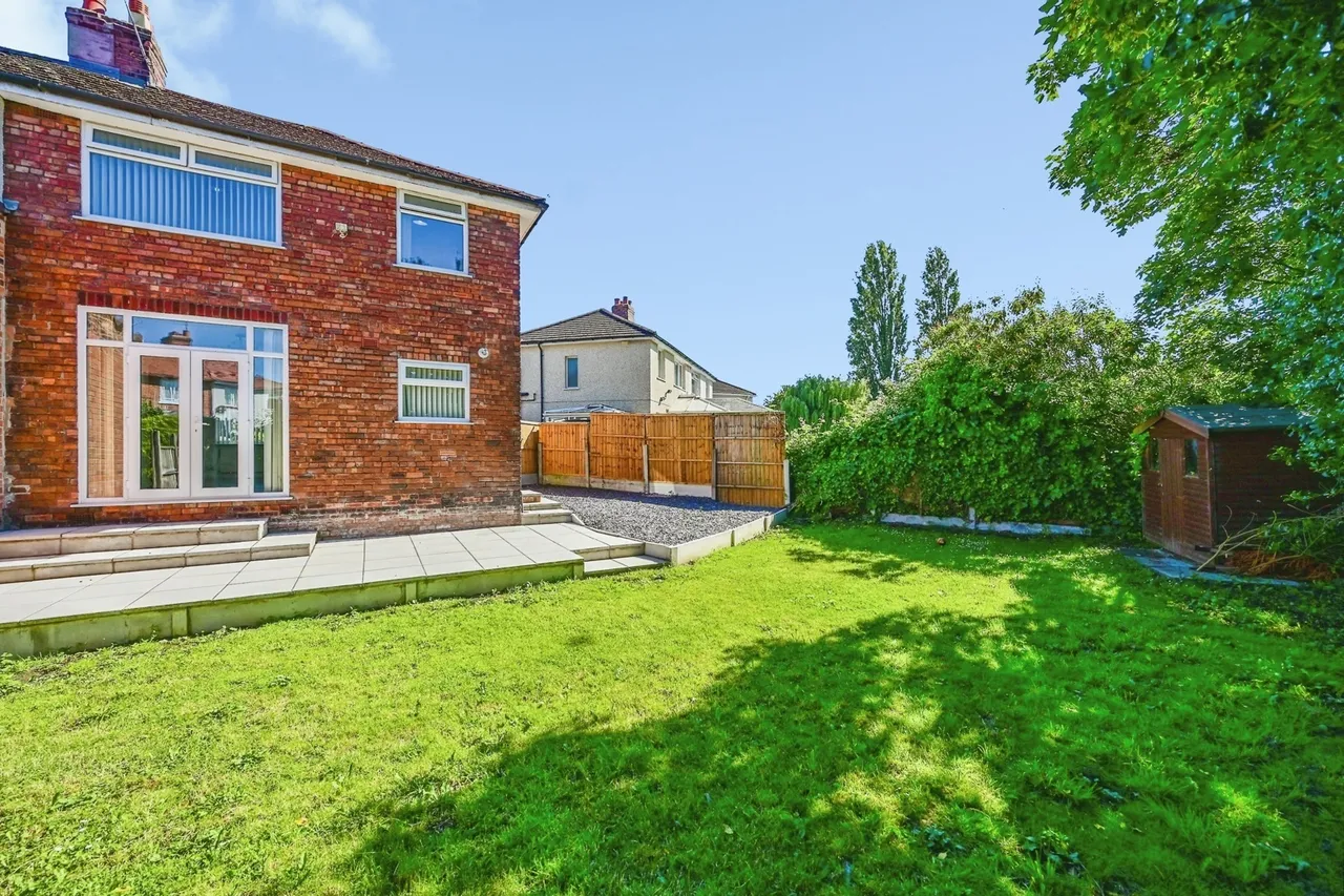 Cedar Grove, Maghull, L31, photo 16