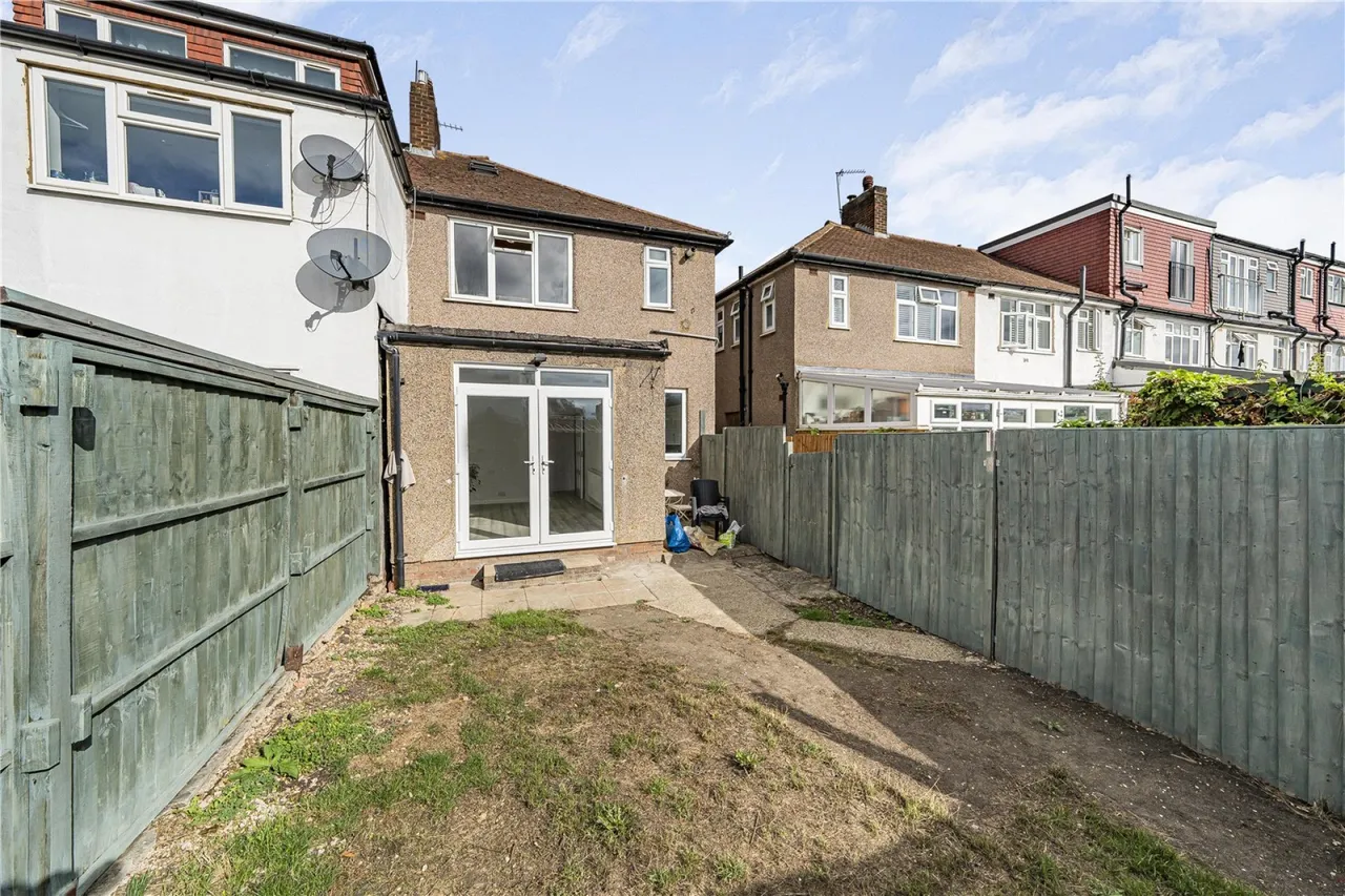 Bushey Road, London, photo 9