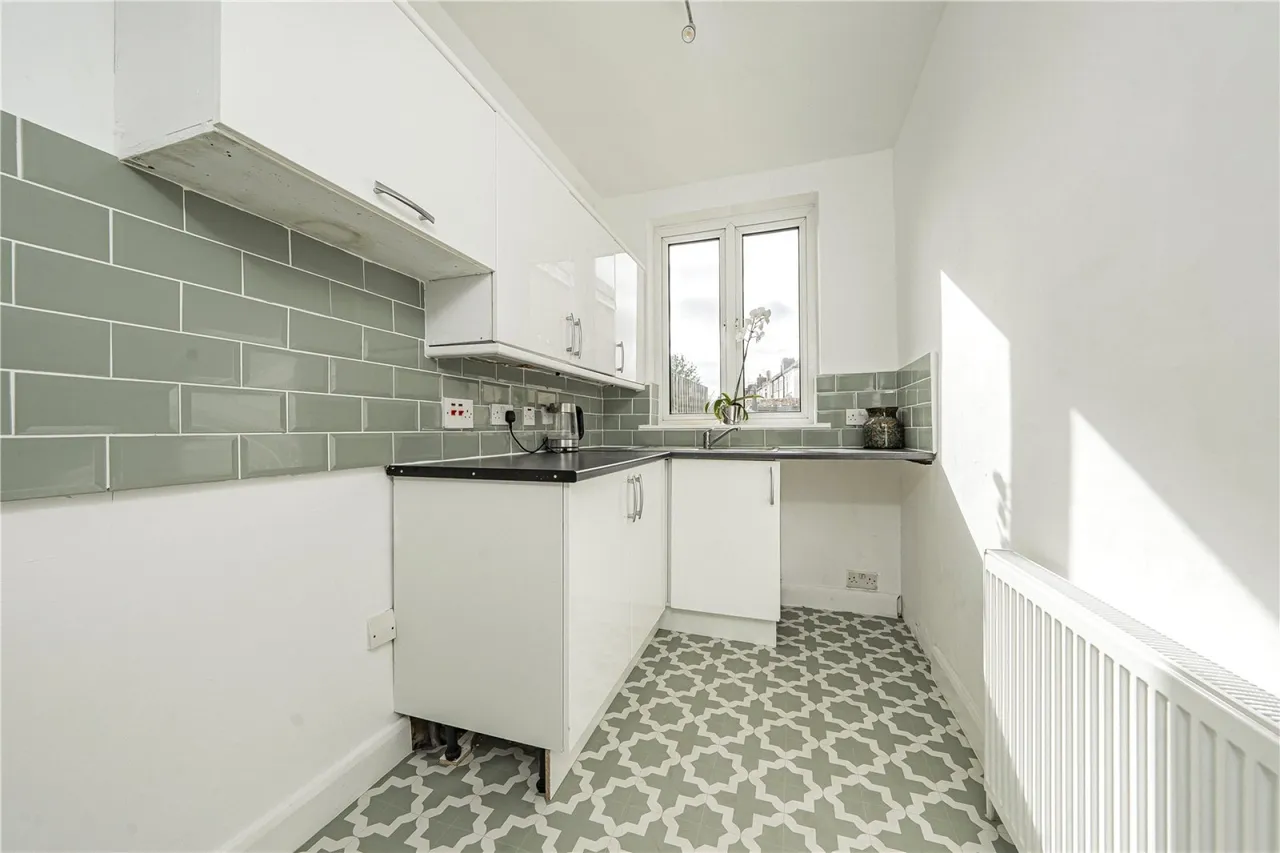 Bushey Road, London, photo 6
