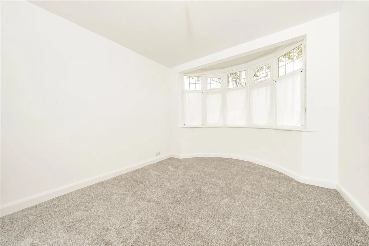 Bushey Road, London, photo 5