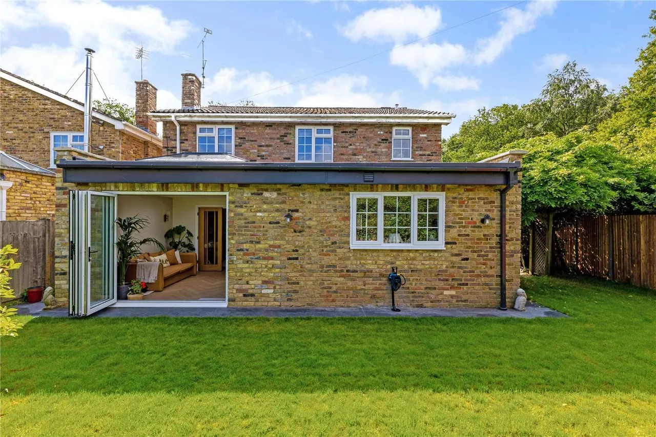 Crown Road, Virginia Water, GU25, photo 12
