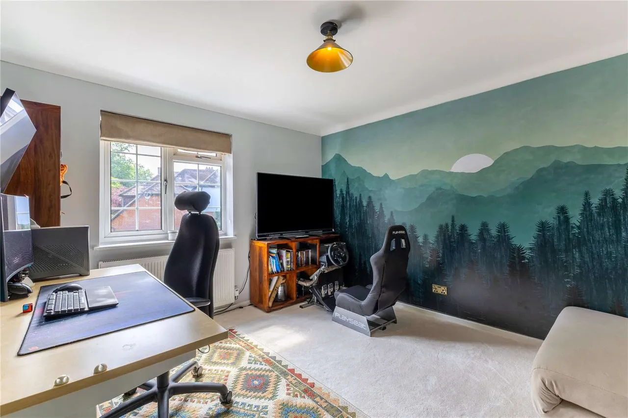 Crown Road, Virginia Water, GU25, photo 10