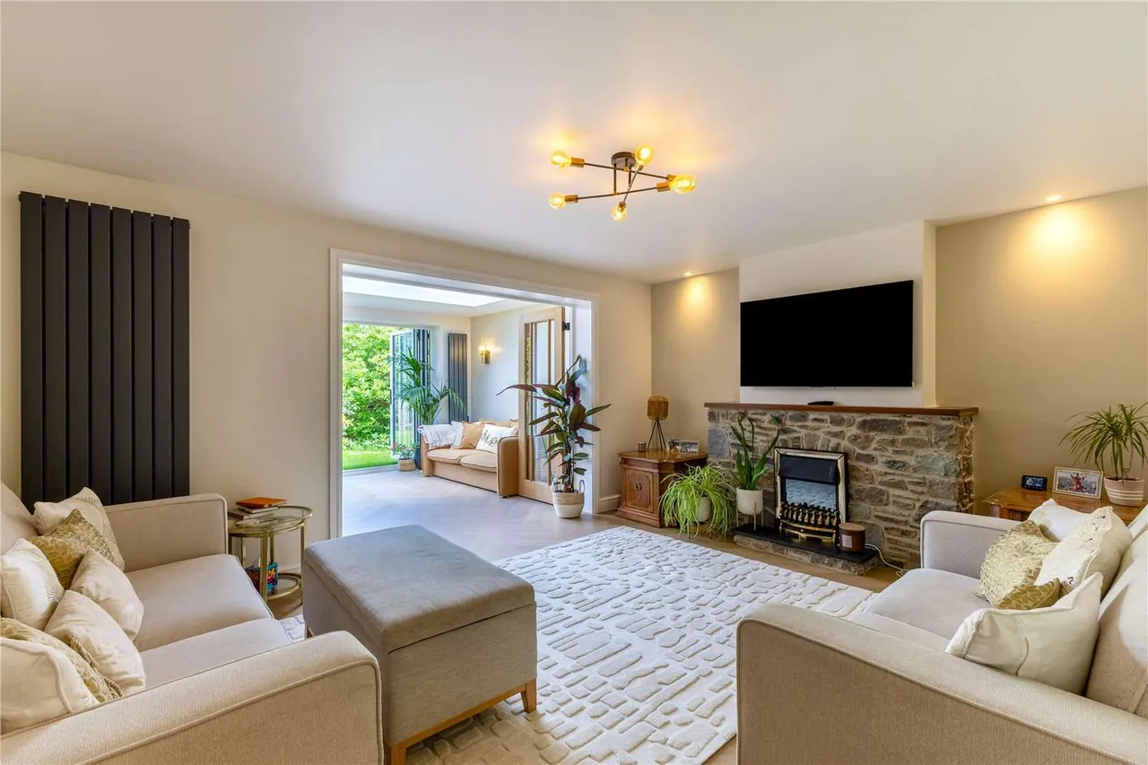 Crown Road, Virginia Water, GU25, photo 6