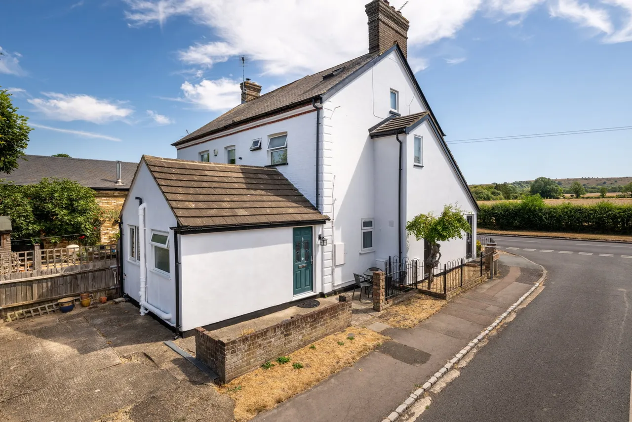 1 bed flat for sale, Marsworth Road, Pitstone