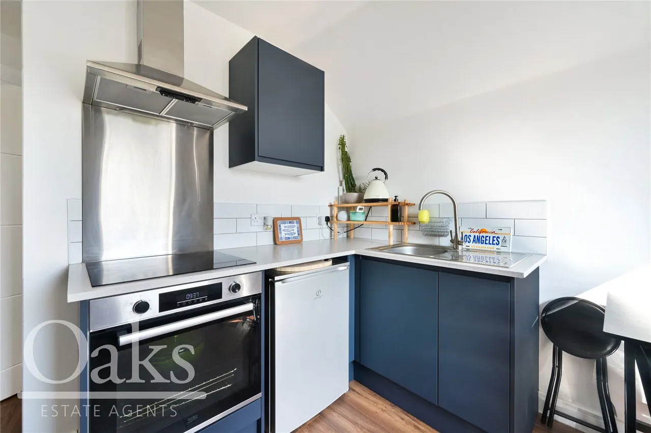 Birchanger Road, South Norwood, SE25, photo 2