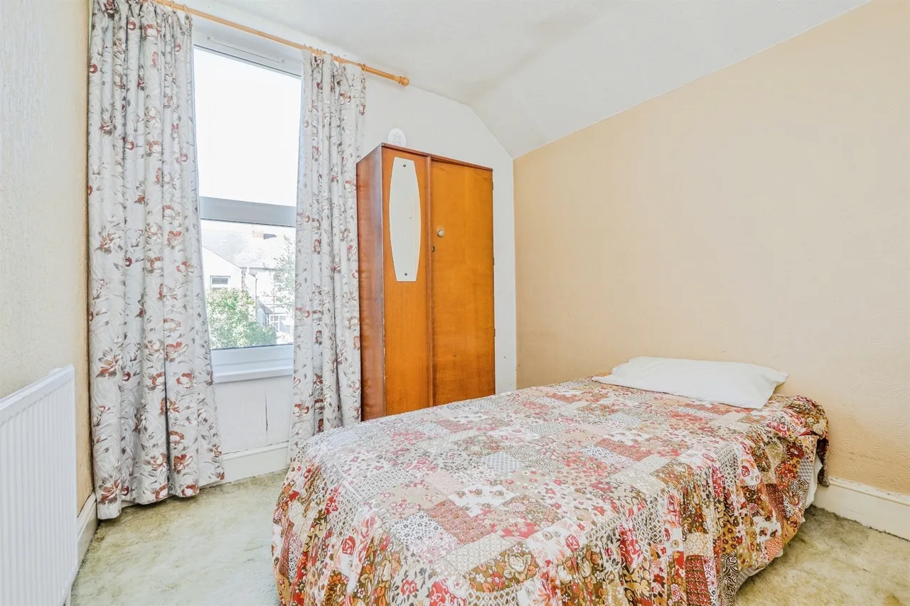 Inverness Place, Roath, Cardiff, photo 9