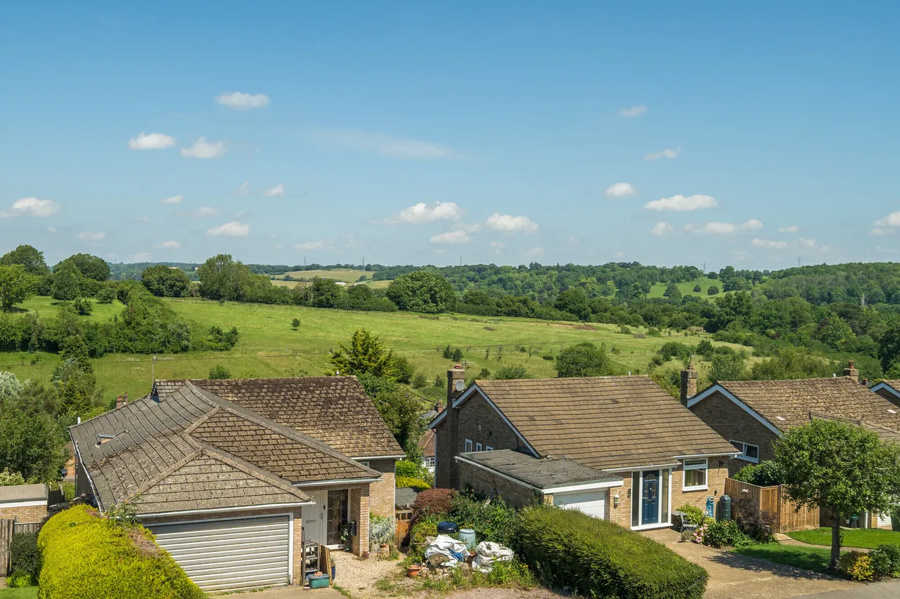 Wychwood Rise, Great Missenden, HP16, photo 4