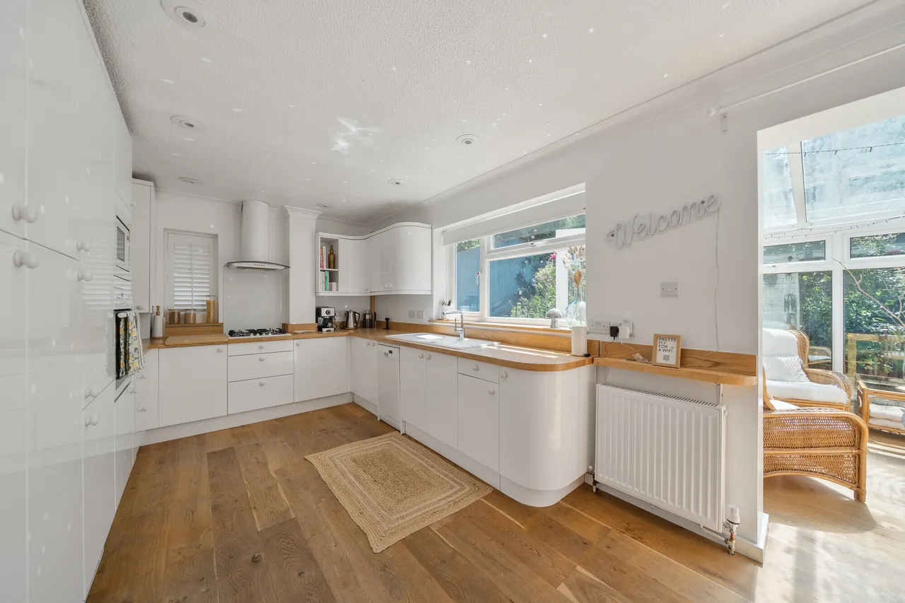 Wychwood Rise, Great Missenden, HP16, photo 3