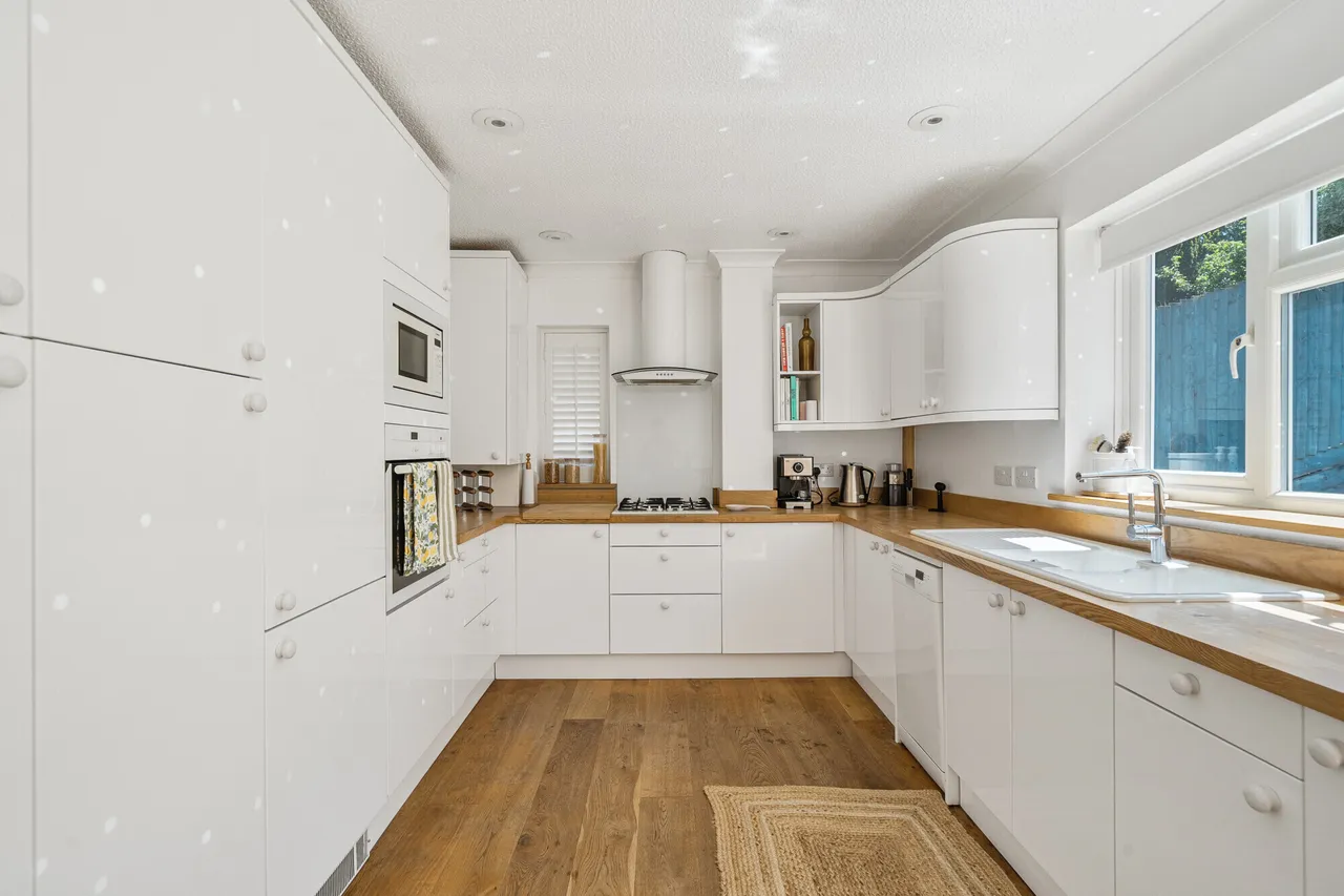 Wychwood Rise, Great Missenden, HP16, photo 9