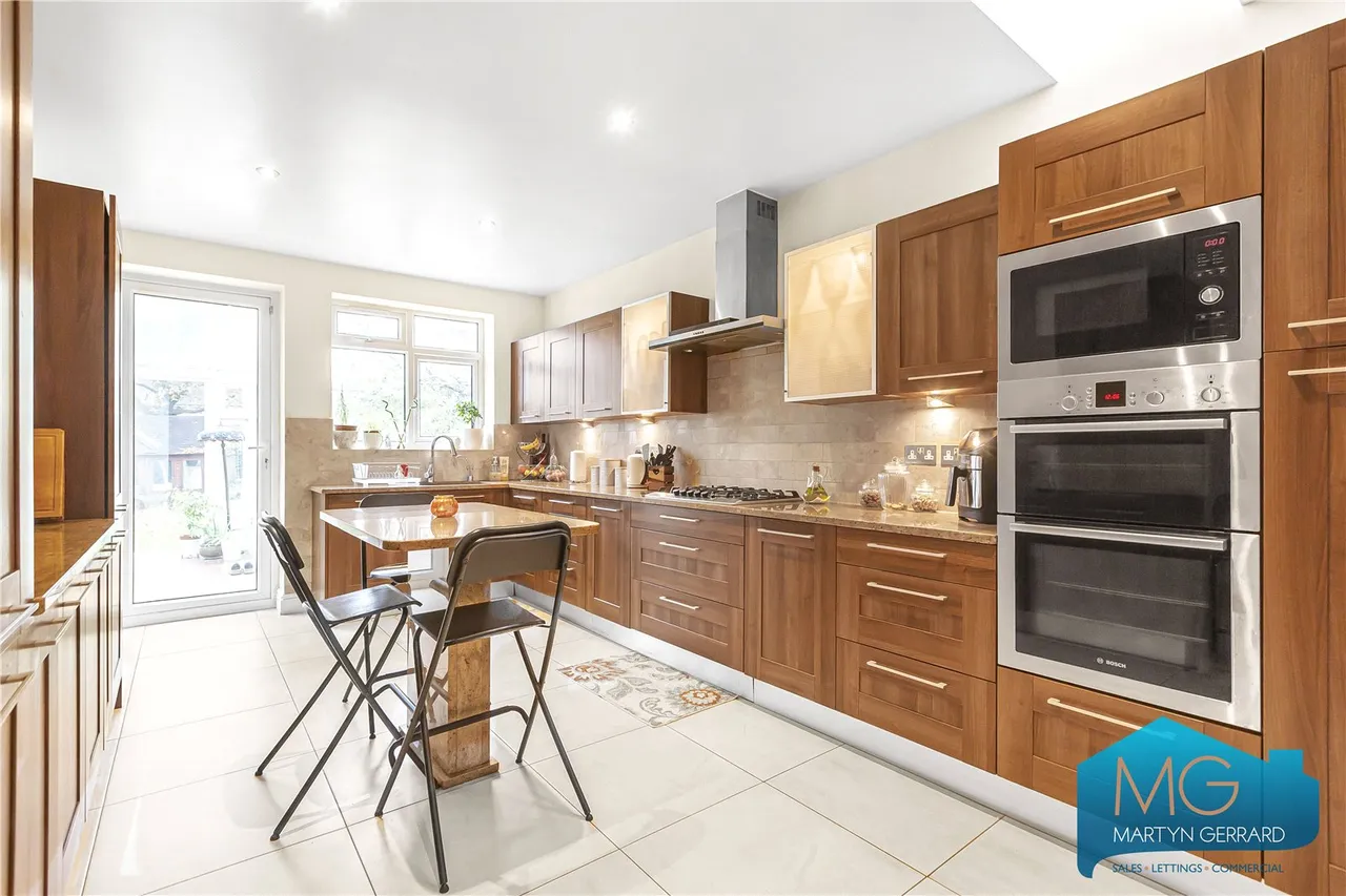 Westfield Road, Mill Hill, NW7, photo 2