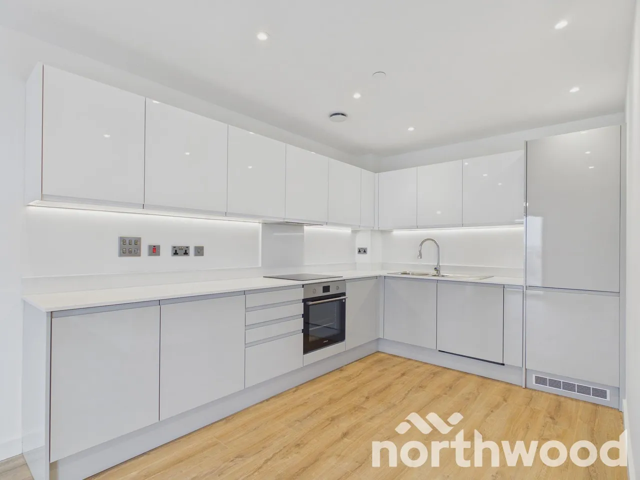 Victoria Road, Ashford, TN23, photo 2