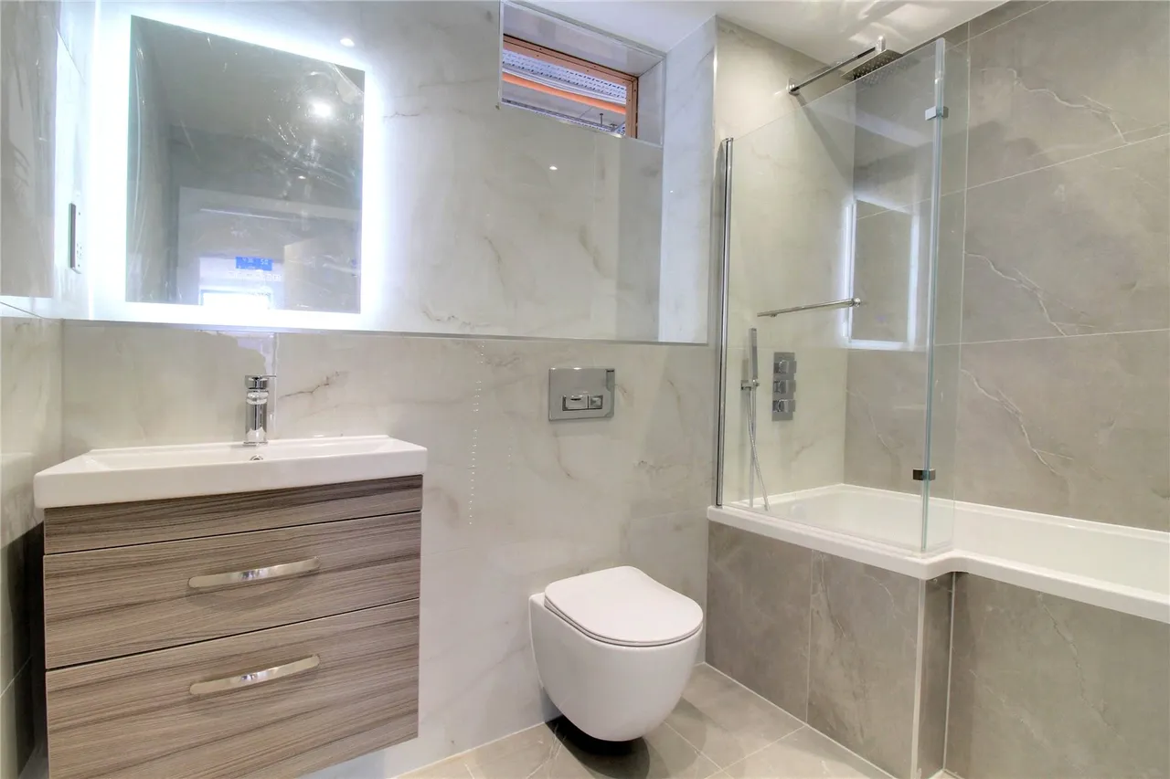High Street, Camberley, GU15 3RN, photo 7