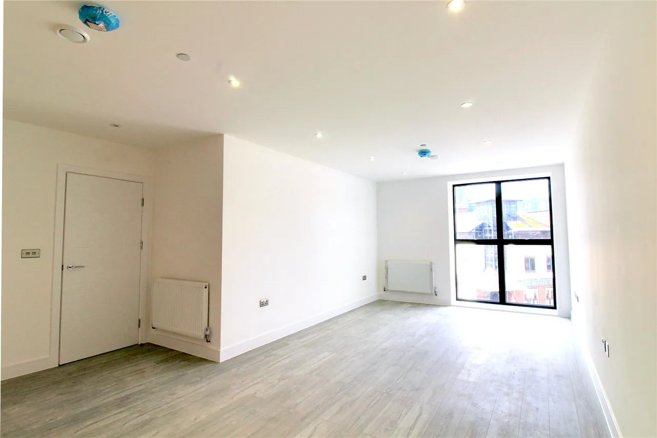 High Street, Camberley, GU15 3RN, photo 6
