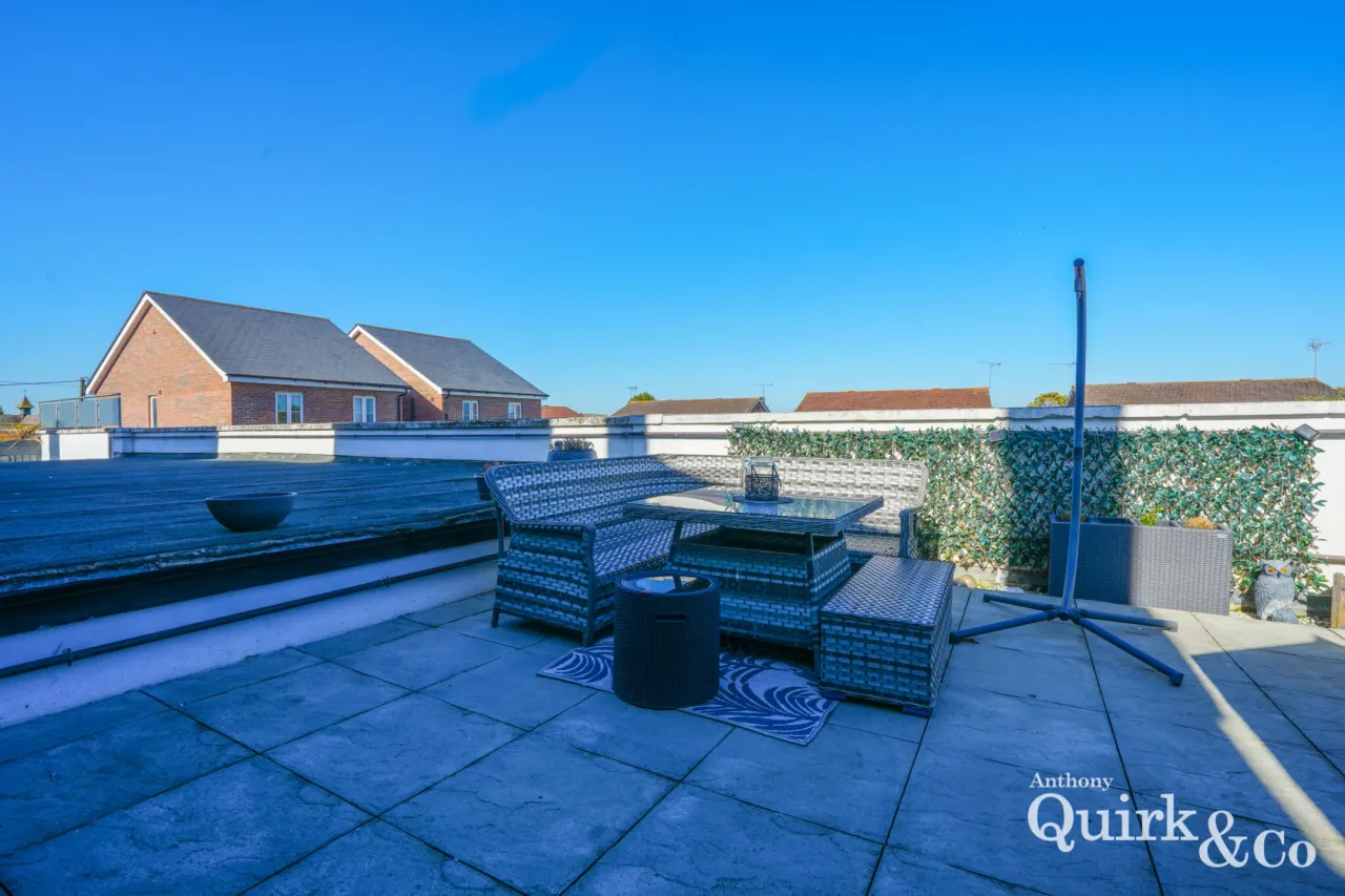 Canvey Road, Canvey Island, SS8, photo 13