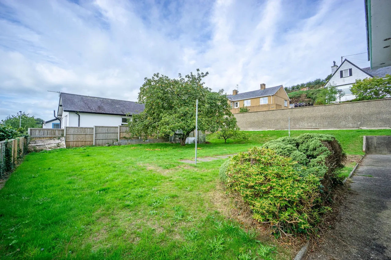 Ala Road, Pwllheli, LL53, photo 3